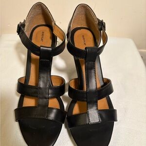 Avenue Chrissy Elegant Black Sandals